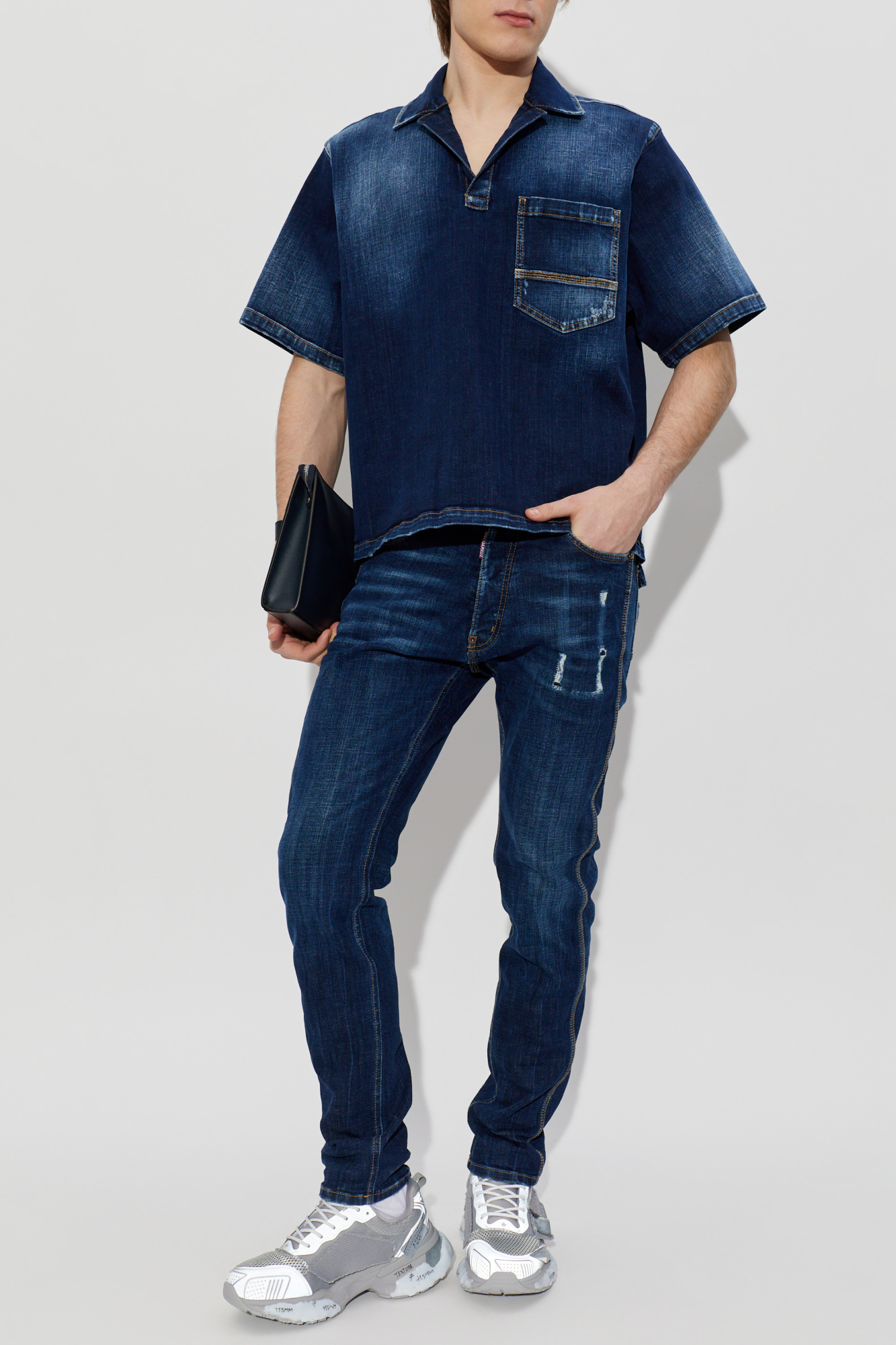 Dsquared2 Denim shirt with a V-neck | Men's | Vitkac